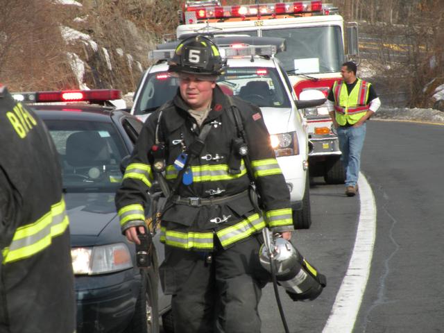 Car fire I-684 